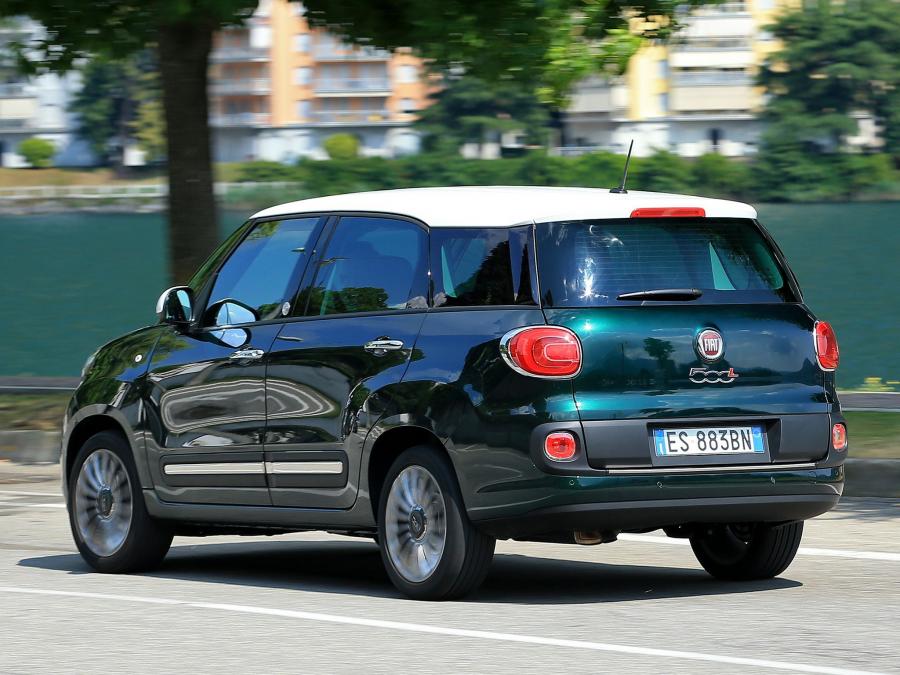  Fiat 500L Living 2013 года  (фото 24 из 34)